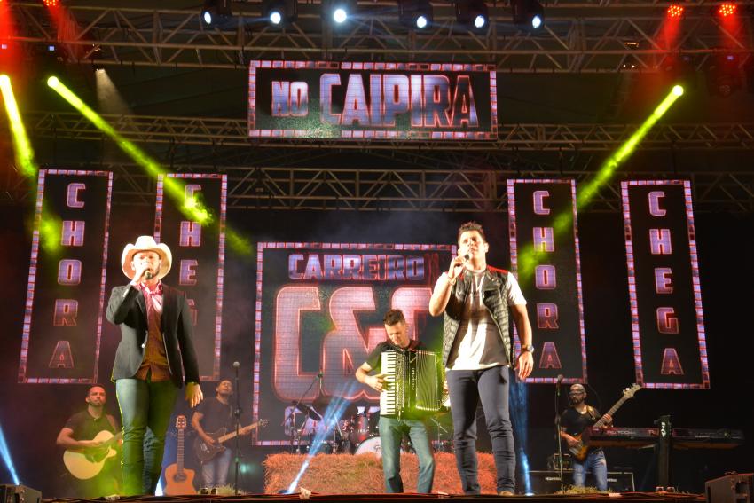 1º Arena Cultural 14º Exponova Show Carreiro & Capataz