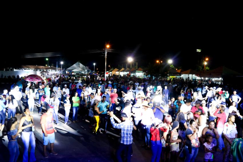 2ª Noite da 16ª Exposição Agropecuária de Nova Lacerda/MT.