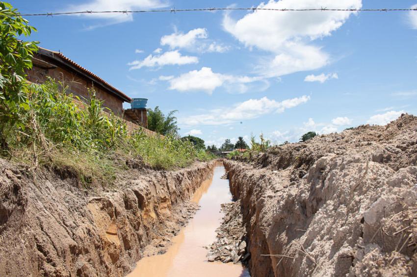 Um pouco dos trabalho da Secretaria de Obras no Perímetro Urbano.