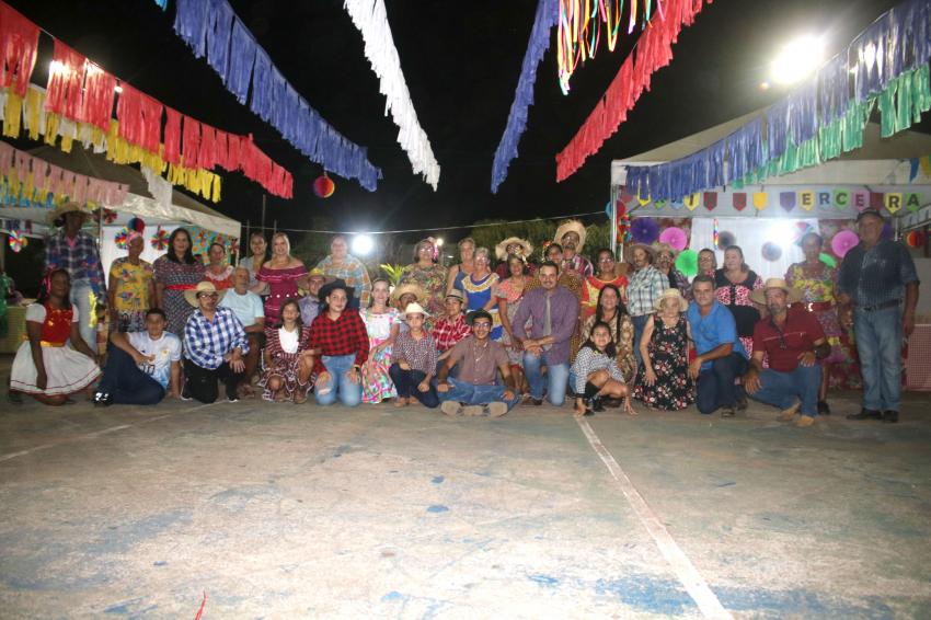 Prefeitura Municipal de Nova Lacerda através da Secretaria de Assistência Social e CRAS, realizou o 2º Arraia da Terceira Idade.